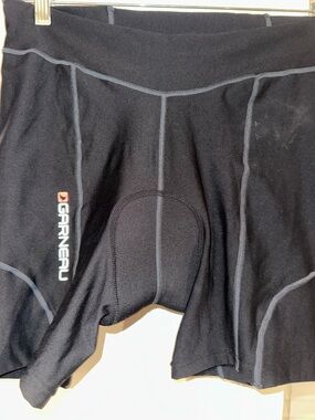 Garneau Black Cycling Shorts with Gray Stitching